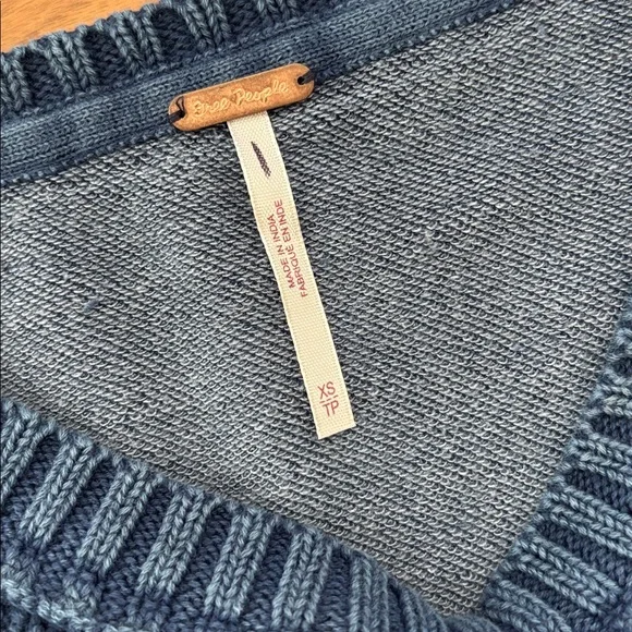 FREE PEOPLE SWEETNESS CROPPED SWEATSHIRT - Picture 6 of 10